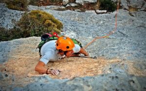 Read more about the article Climbing sketch: Sector “Pelea”, Cabañes