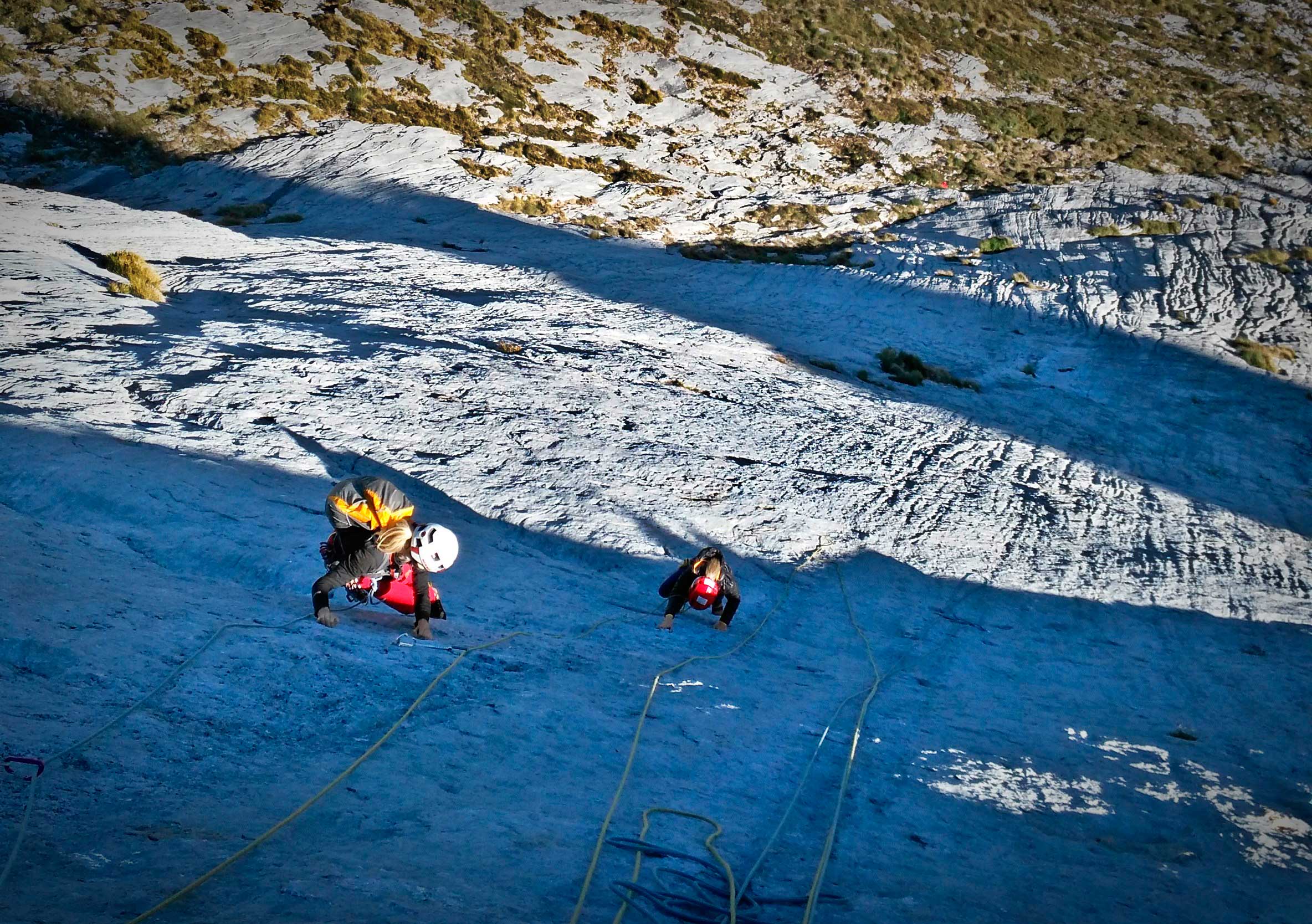 Conjura de los Fatos climbing in Fresnidiello