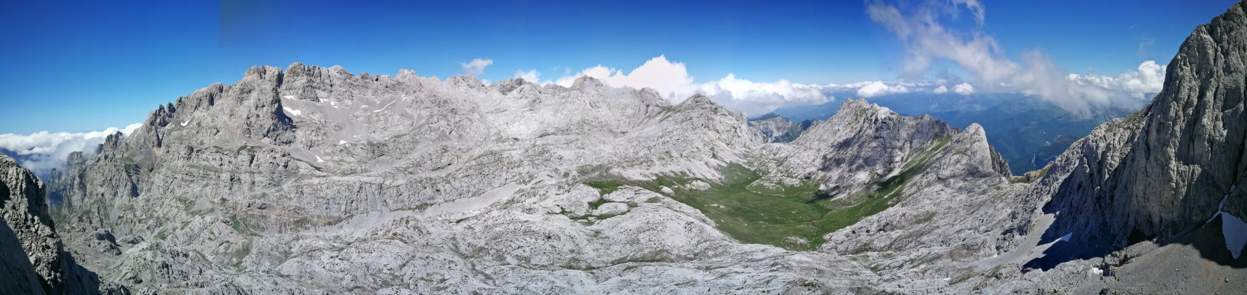 Panoramic view of Picos de Europa