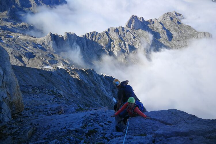 escalada guia picos de europa