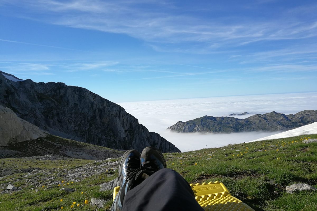 Descansando en la Vega de Urriellu