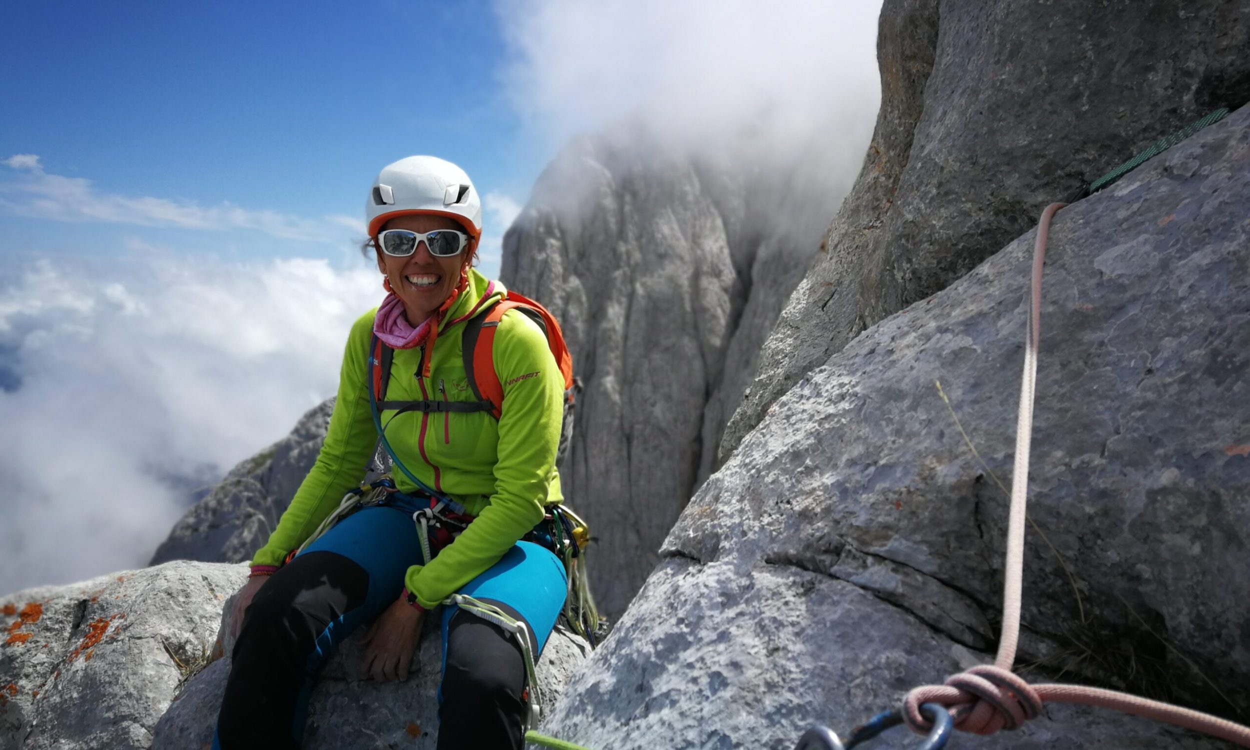 Escalada Torre Olavarría en Picos de Europa escalada guia picos de europa