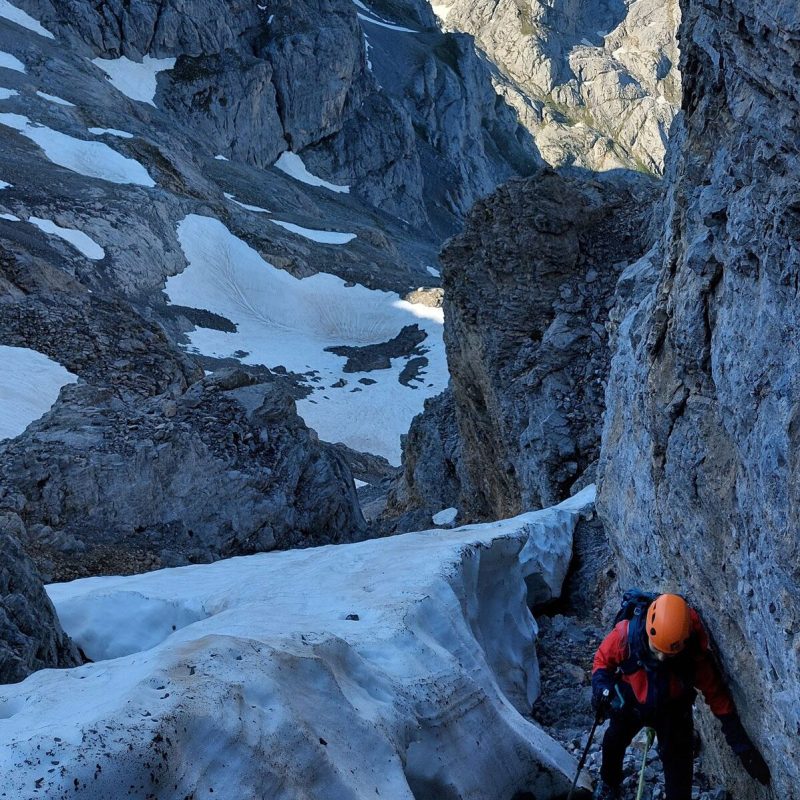 ascenso-a-la-torre-palanca-escalada-en-picos-de-europa-con-guia-